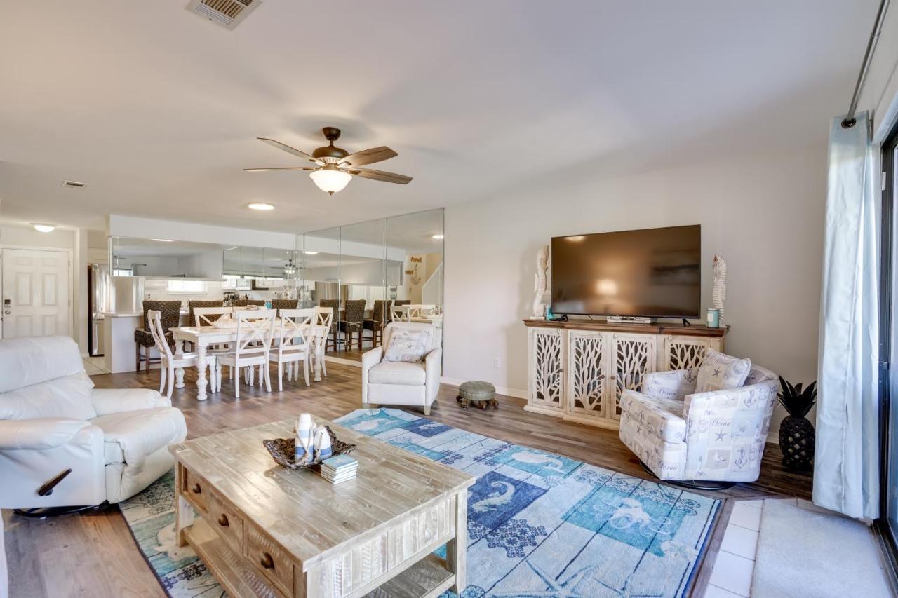 Sun-dappled Pcb Retreat With Multiple Pools! Holiday home Panama City Beach